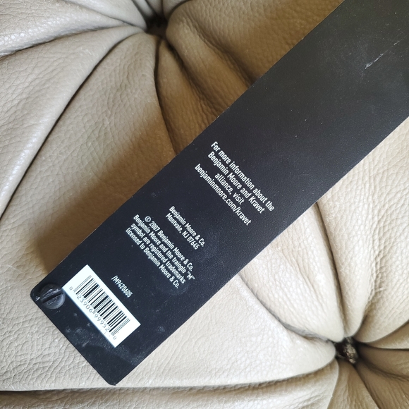 Benjamin Moore Designer's Colors Fan Deck - Picture 2 of 4